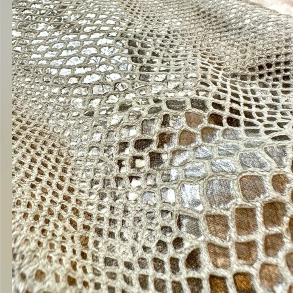 Alice + Olivia Women’s Snakeskin Pants size 2 - Picture 7 of 8